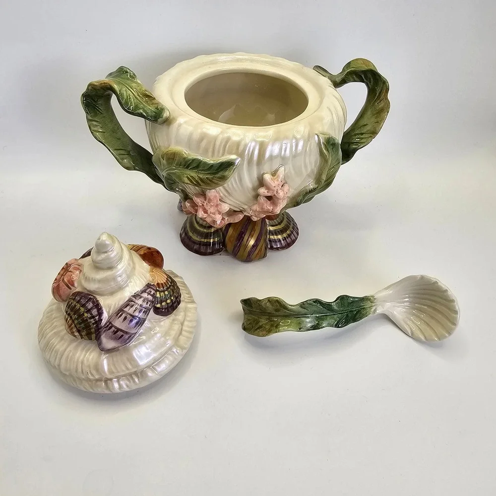 Fitz & Floyd Classics Seashell Covered Sugar Bowl w Spoon Coral Shell Vintage
